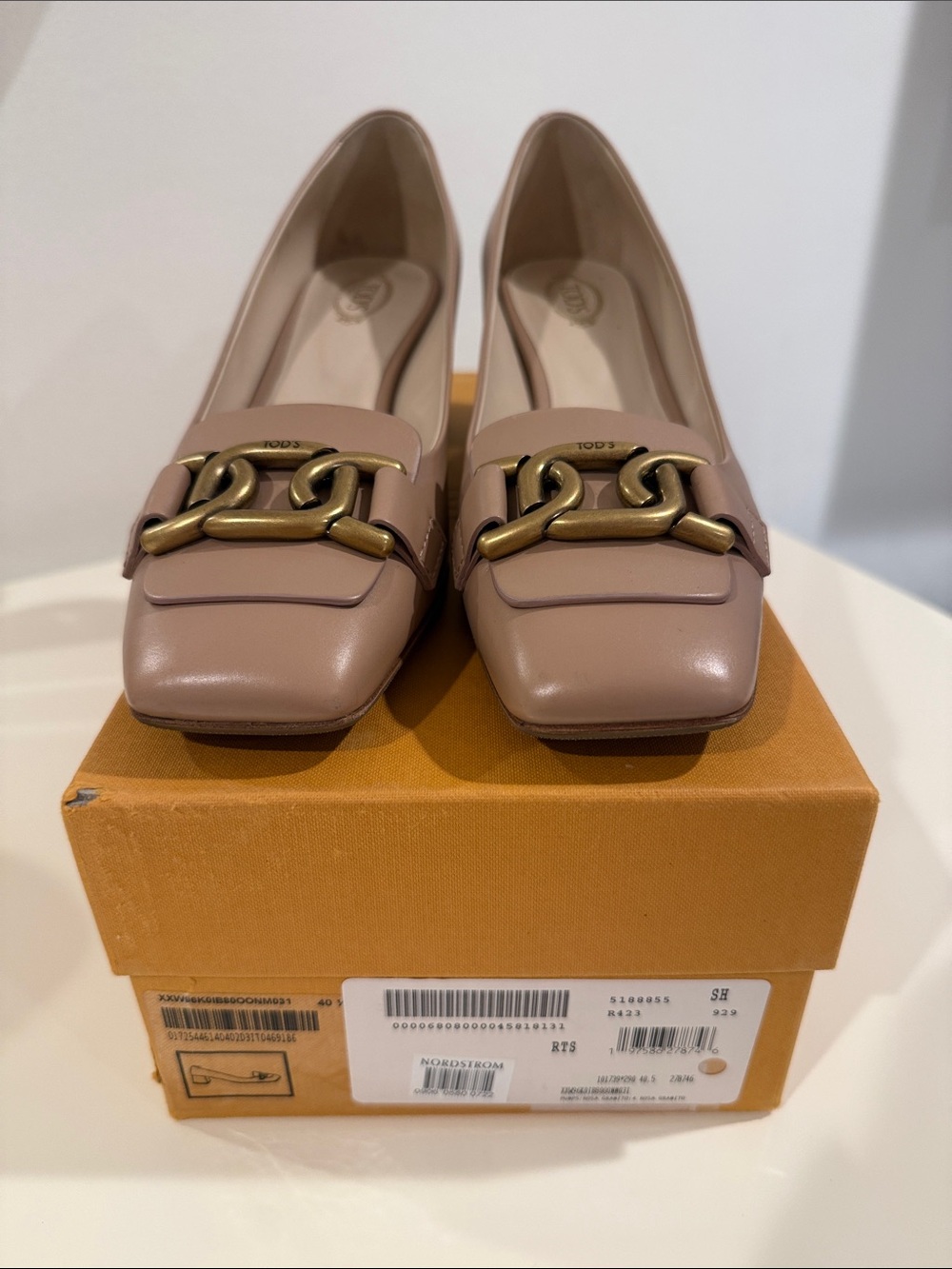 Tod's Beige Leather Chain-Link Loafers